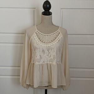 Flying Tomato hi-lo Lace Top
